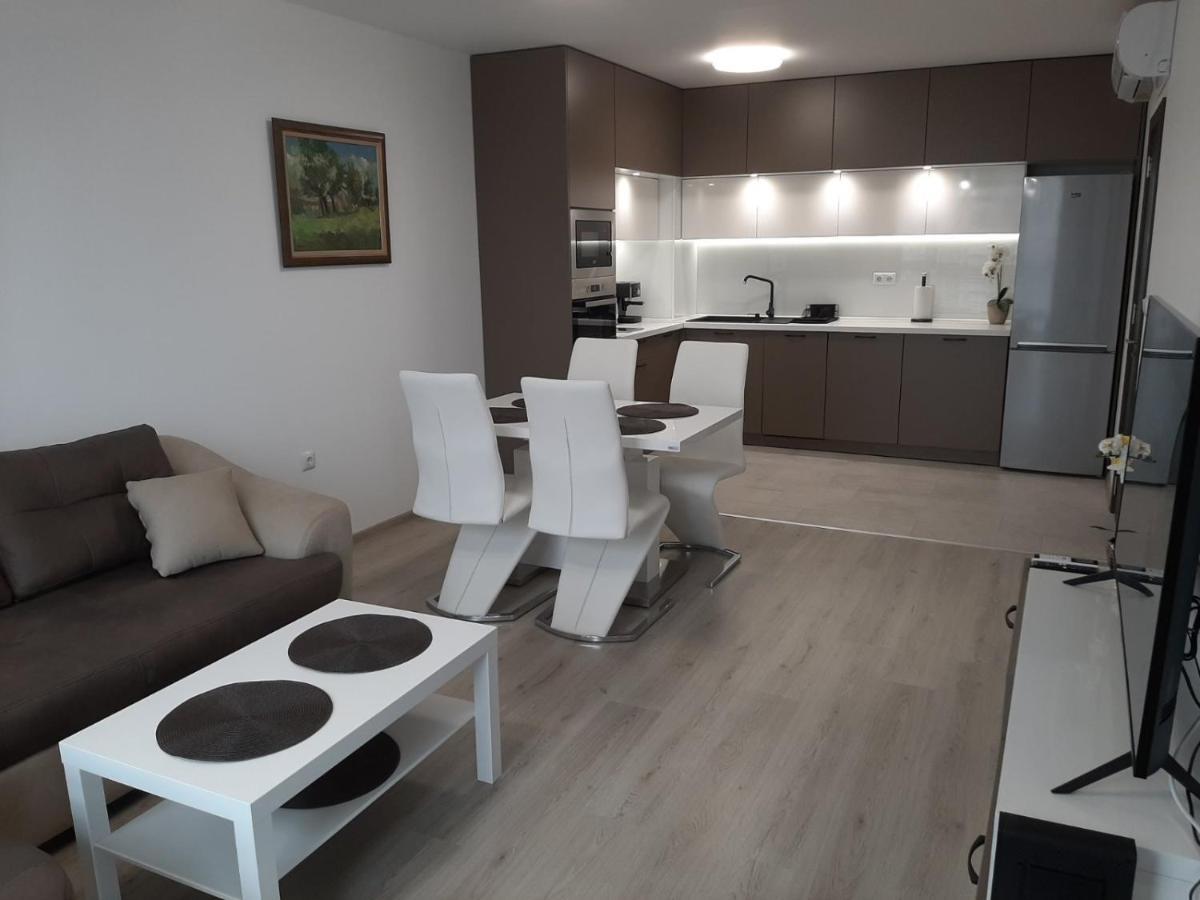 Апартамент Deluxe 3 Άγιος Κωνσταντίνος και Ελένη Εξωτερικό φωτογραφία